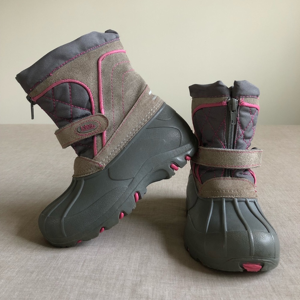 Totes Snow Boots